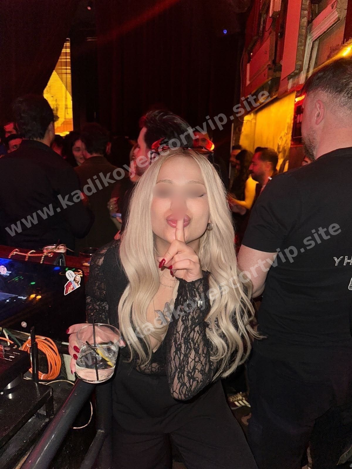 Melodi — Zeytinburnu escort